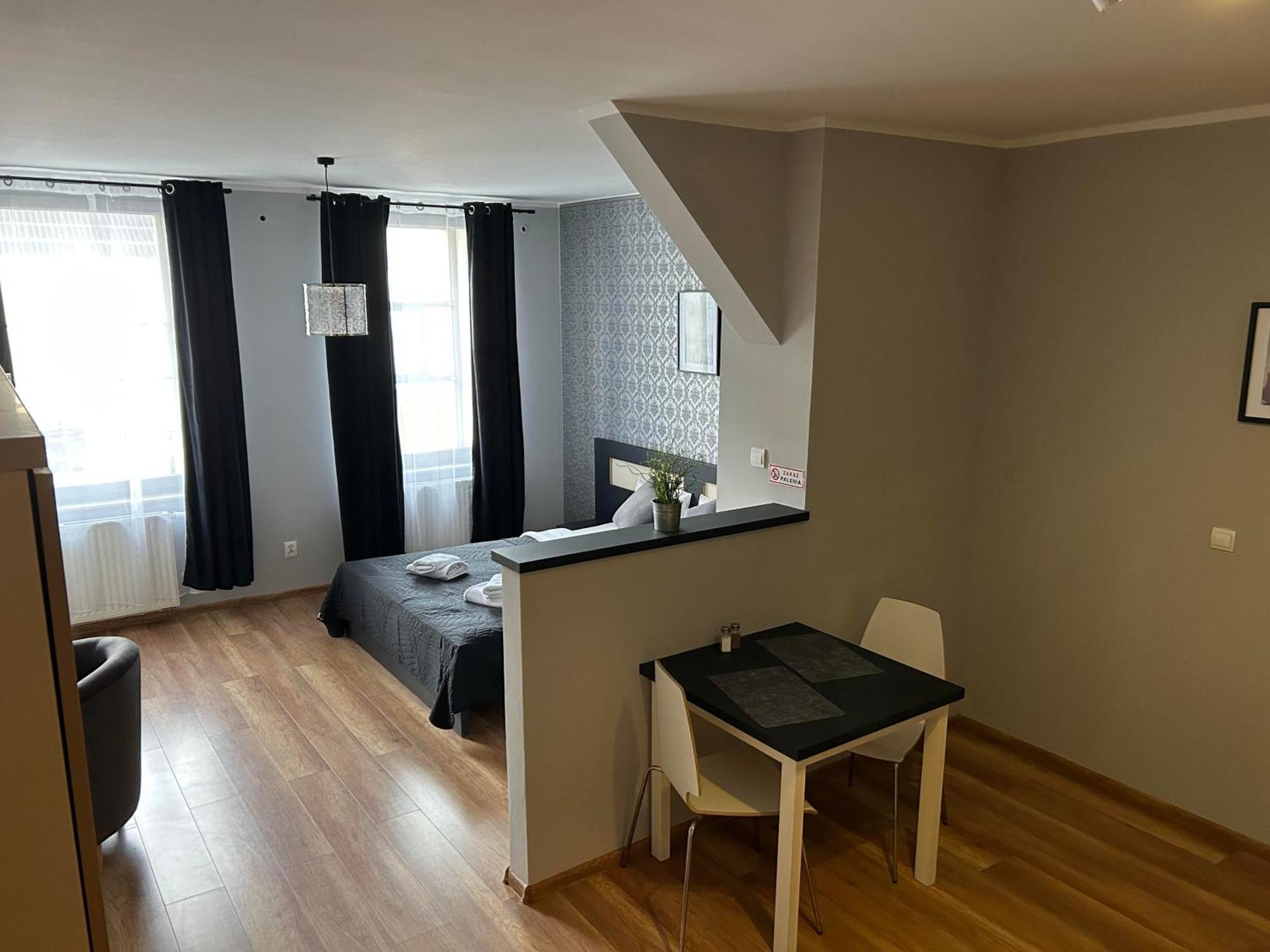 H-T-L Apartamenty Junior Nowa Sol Dış mekan fotoğraf