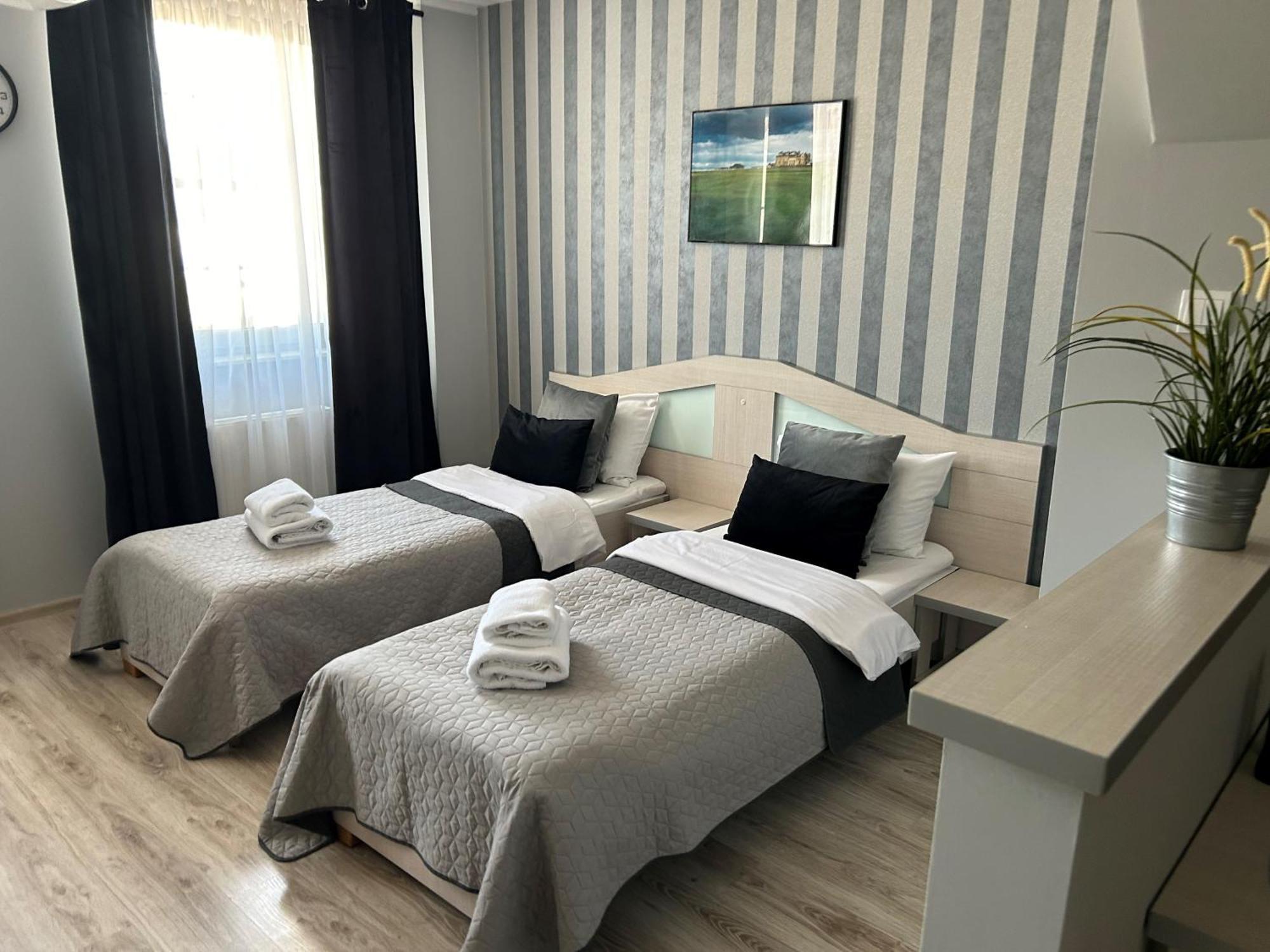 H-T-L Apartamenty Junior Nowa Sol Dış mekan fotoğraf