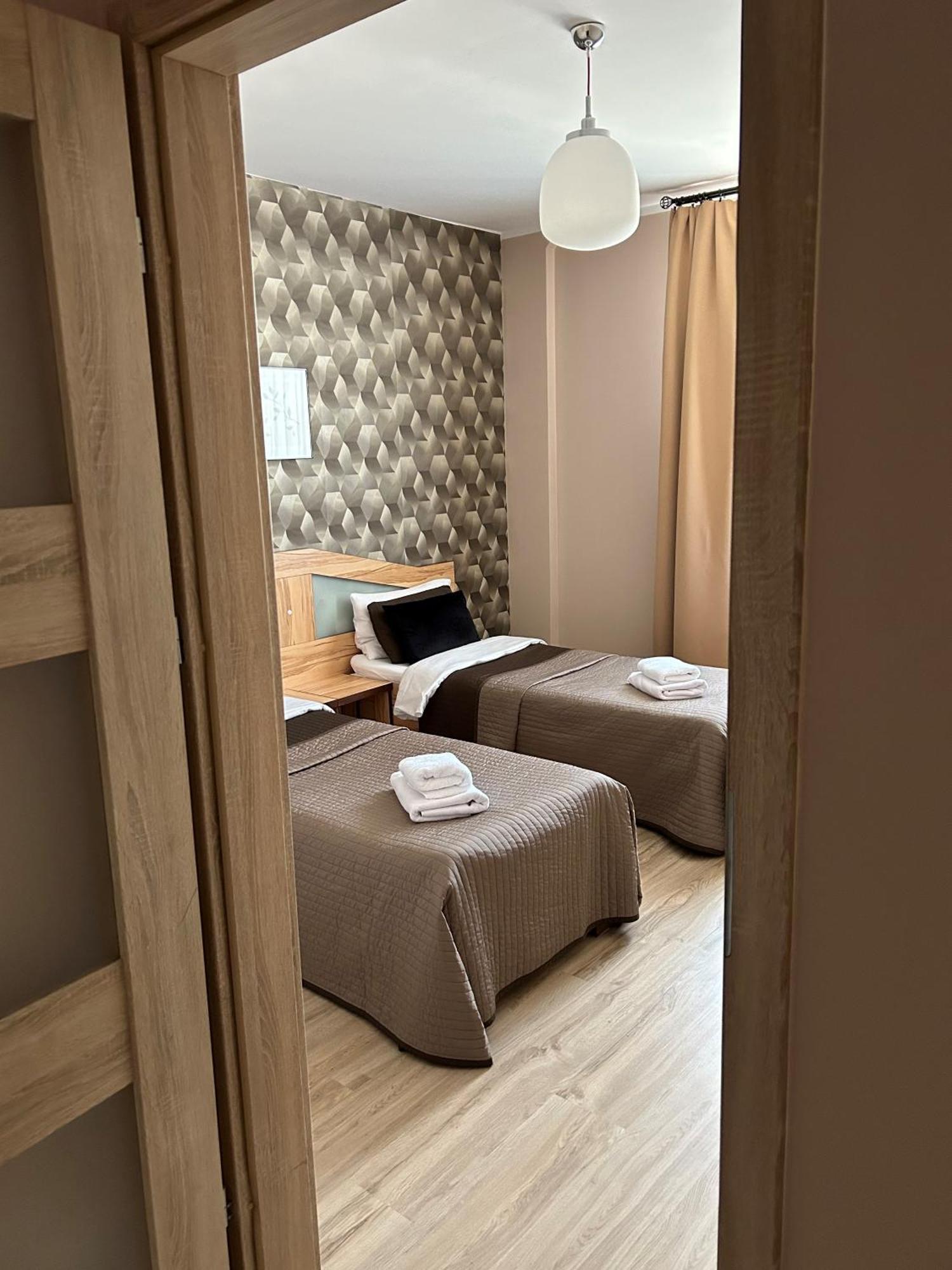 H-T-L Apartamenty Junior Nowa Sol Dış mekan fotoğraf