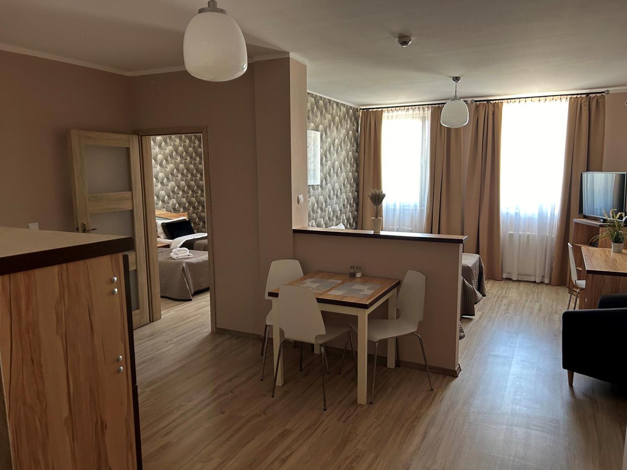 H-T-L Apartamenty Junior Nowa Sol Dış mekan fotoğraf